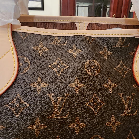 Brown Monogram Canvas NEVERFULL MM TOTE - Picture 4 of 16
